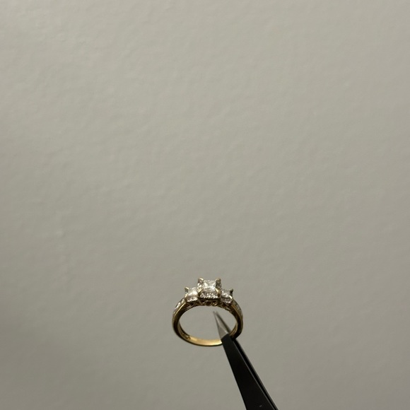 Engagement ring princess cut - Picture 1 of 3